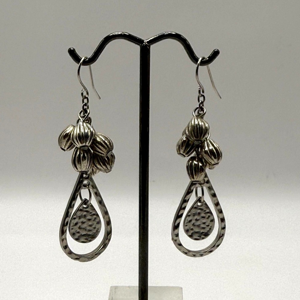 Vintage Silver Tone Dangle Earrings‎ – Classic Minimalist Statement Jewelry